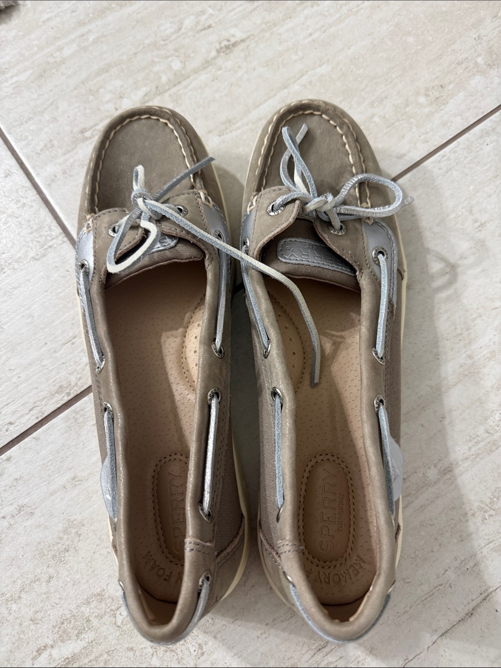 Sperry Taupe and Light Gray Leather Boat  shoes Women's.. new..size 9/EUR 40